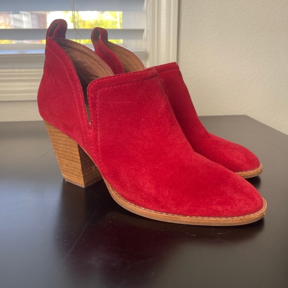 Jeffrey Campbell Rosalee Red Leather Ankle Bootie Size 8.5 - Picture 2 of 3